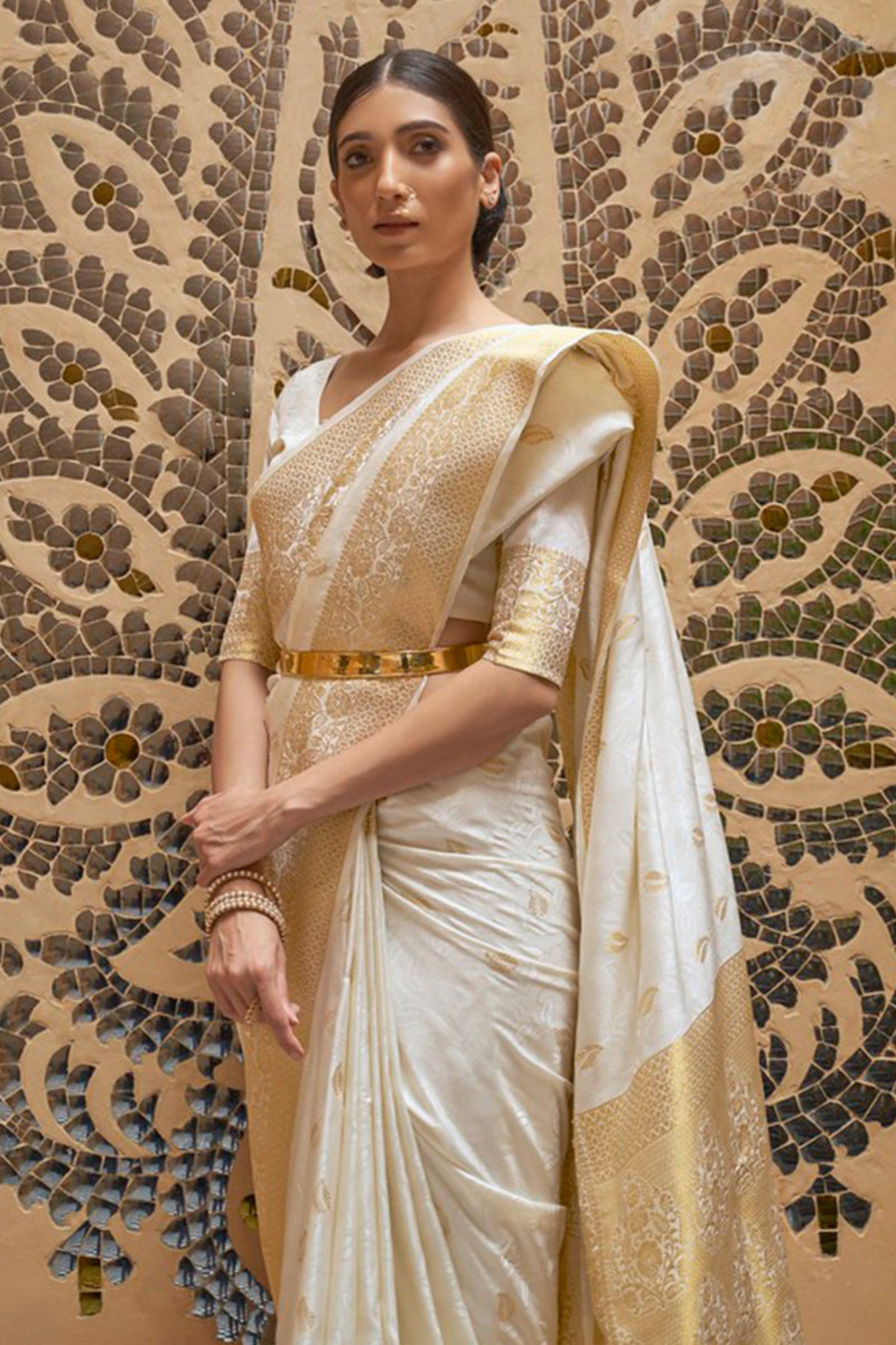 Pearl White Pure Kanjivaram Soft Silk Saree with Zari Work