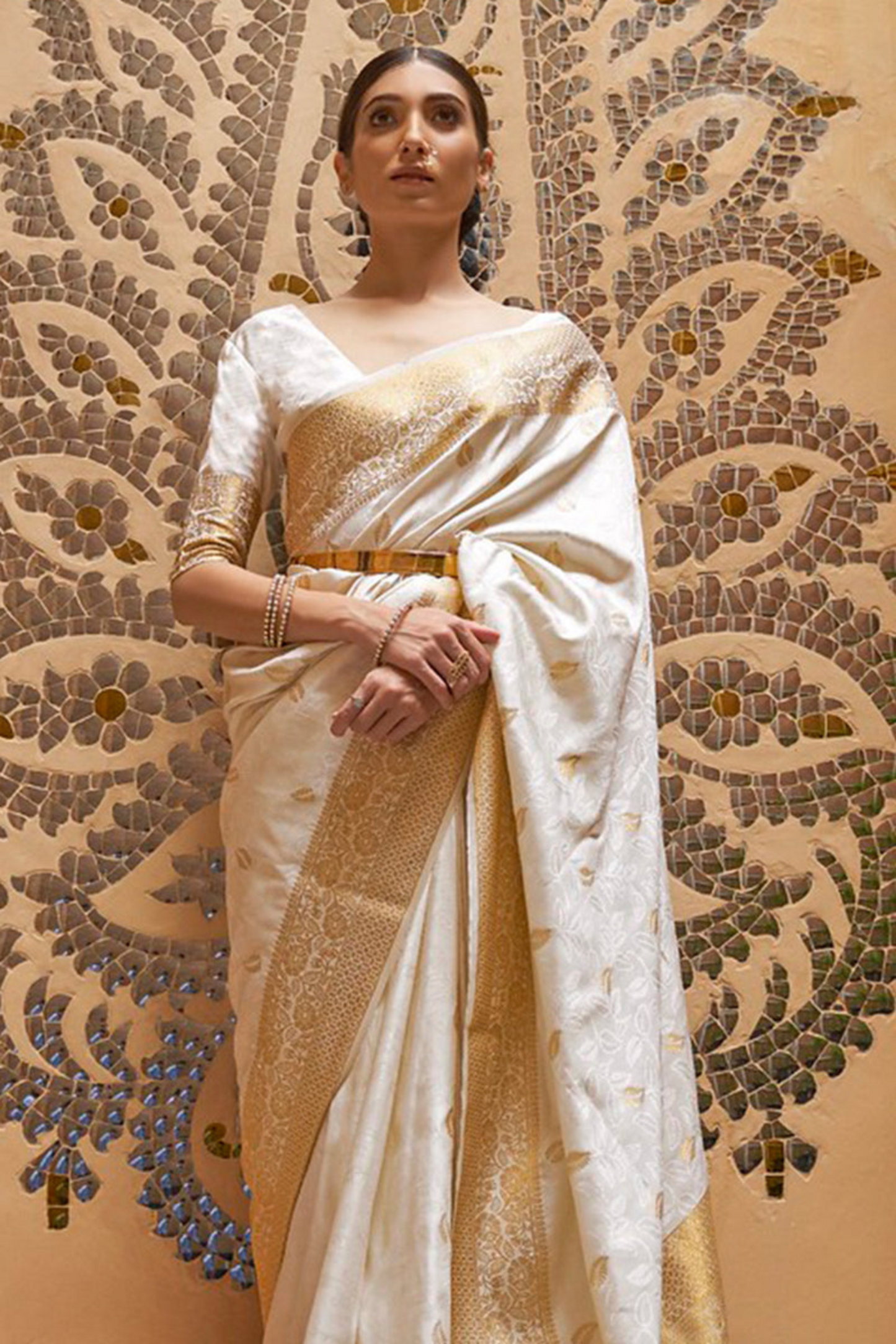 Pearl White Pure Kanjivaram Soft Silk Saree with Zari Work